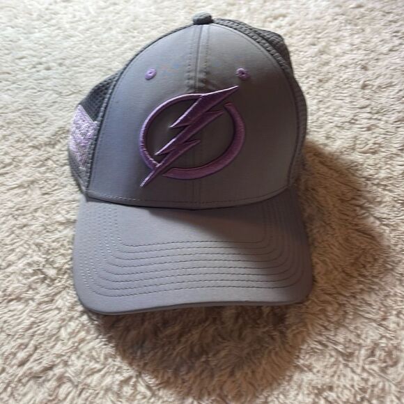 Fanatics Other - Fanatics, Tampa Bay Lightning Cancer awareness hat